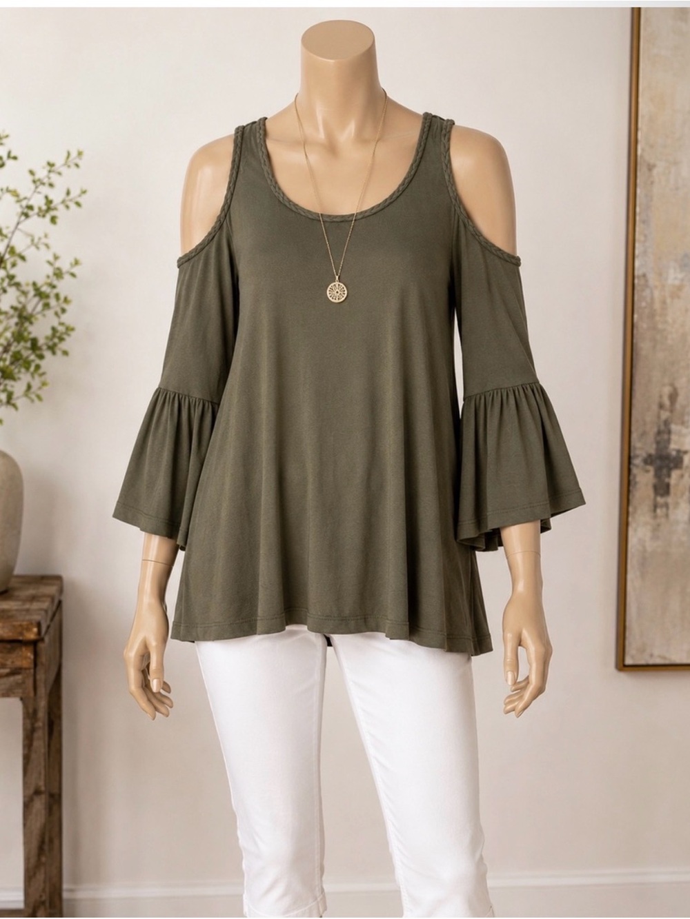 Chico’s Olive Cold Shoulder Bell Sleeve Tunic Top Size 2 M/L Boho